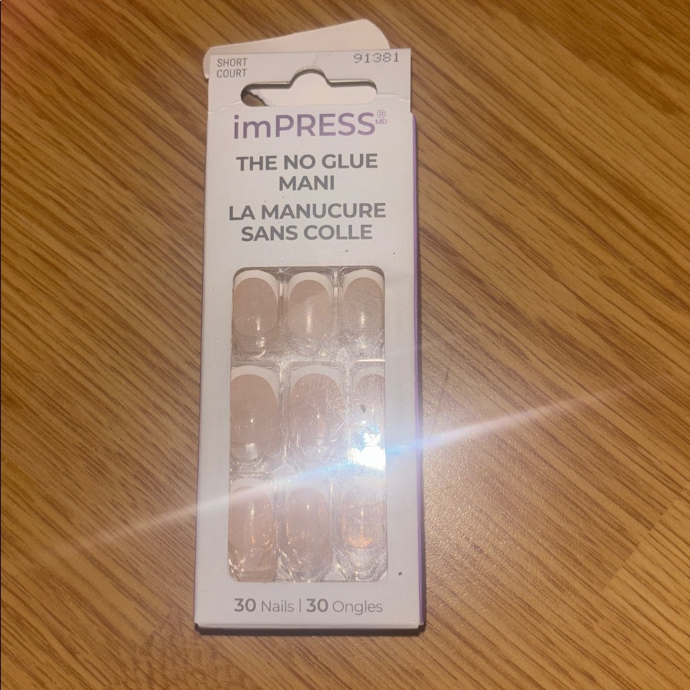 Press On And Or Glue As Week nails